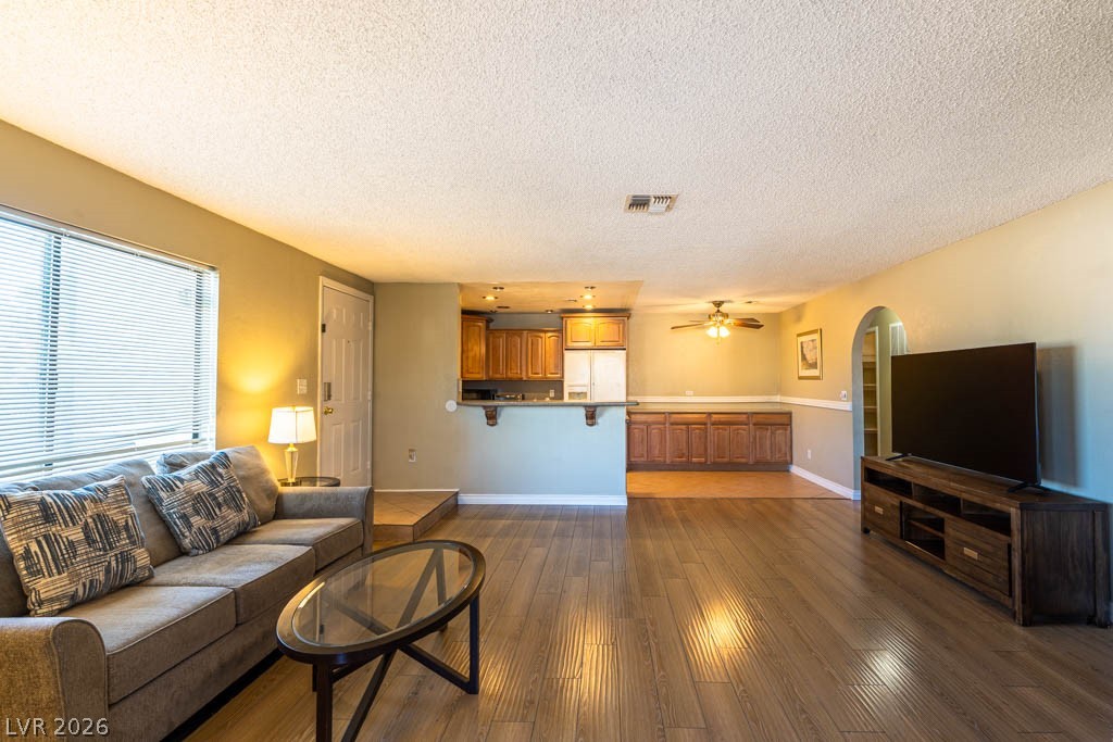 1400 Santa Margarita Street B Property Photo 4