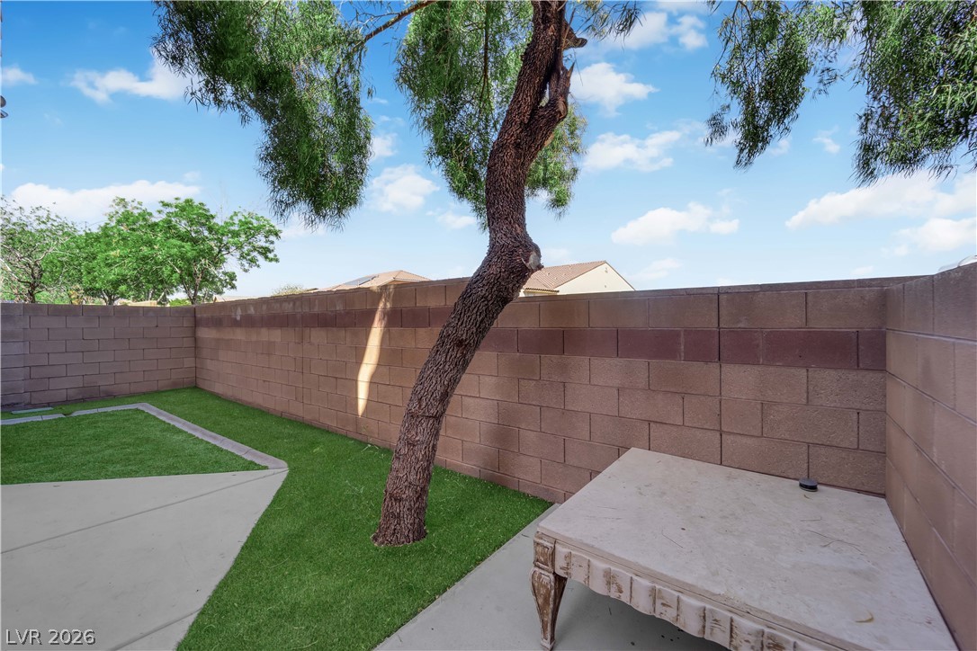 8246 Wuthering Heights Avenue Property Photo 15