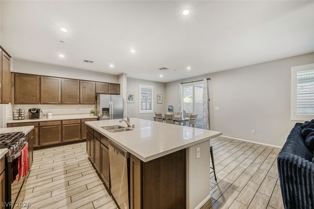 1031 Huckburn Avenue Property Photo 13