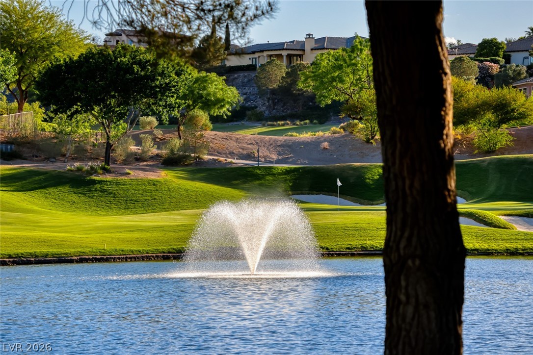 18 Camino Barcelona Place Property Photo 12