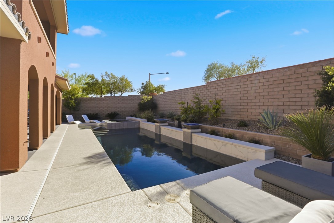497 Paso De Montana Street Property Photo 48