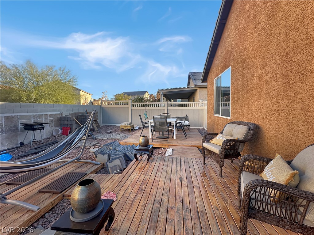 976 Aspen Cliff Drive Property Photo 14
