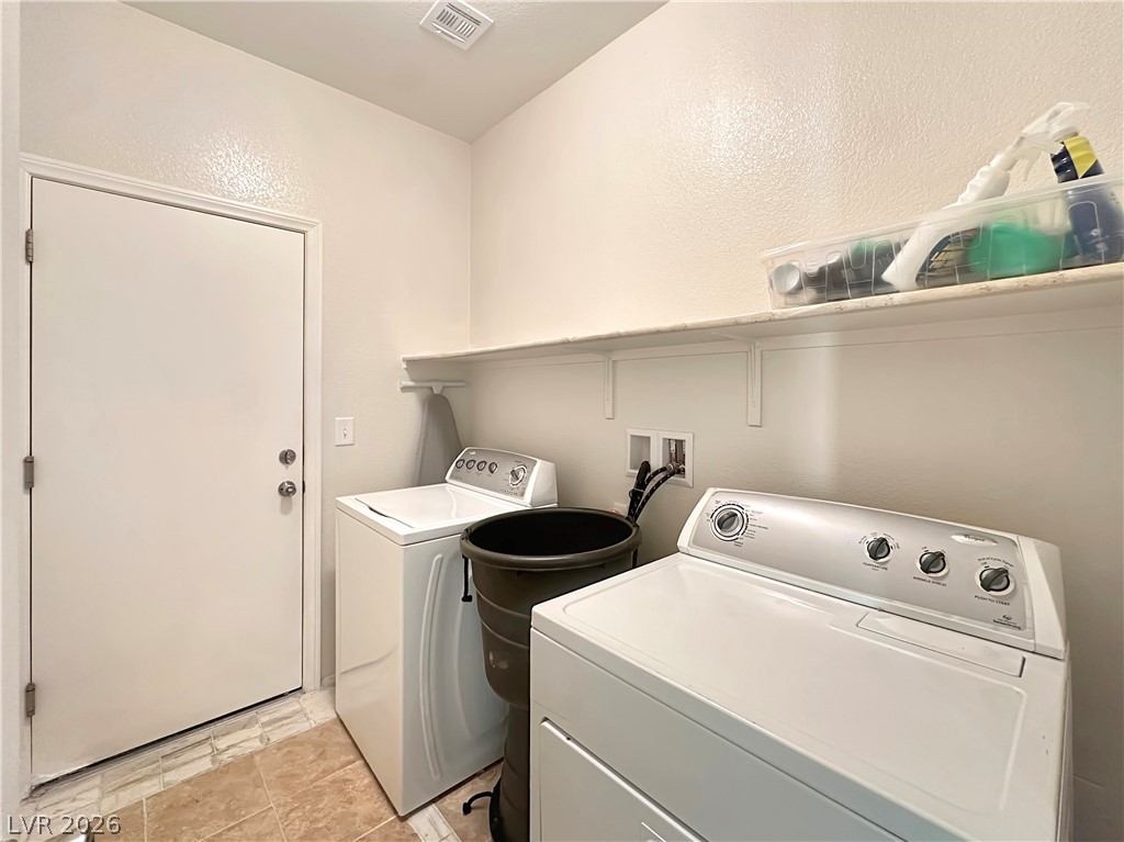 976 Aspen Cliff Drive Property Photo 15