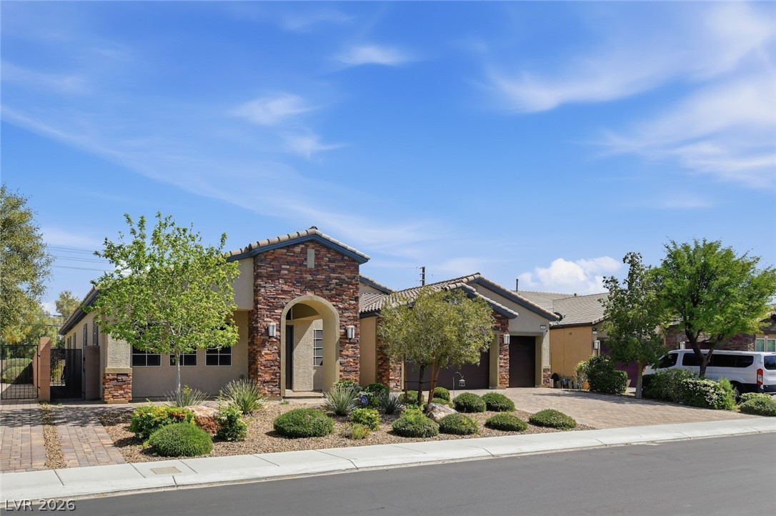 7084 Appaloosa Ridge Property Photo 4