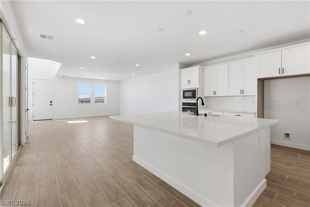 12135 Red Iris Avenue Property Photo 25