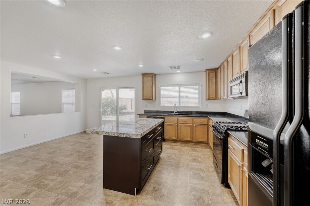 5008 Elkin Creek Avenue Property Photo 10