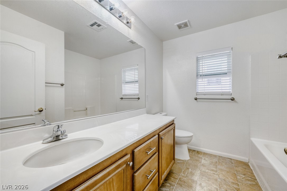 5008 Elkin Creek Avenue Property Photo 25
