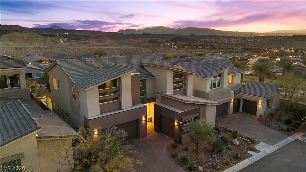 13 Scenic Terrain Avenue Property Photo 2