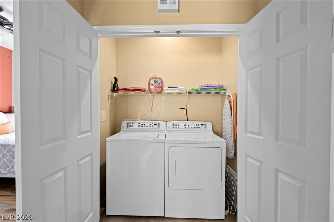 2556 Cosmic Dust Street Property Photo 17