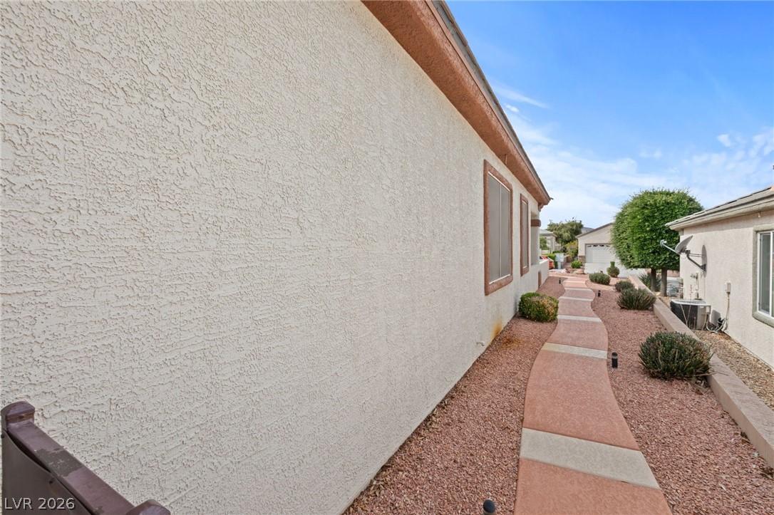 2556 Cosmic Dust Street Property Photo 31