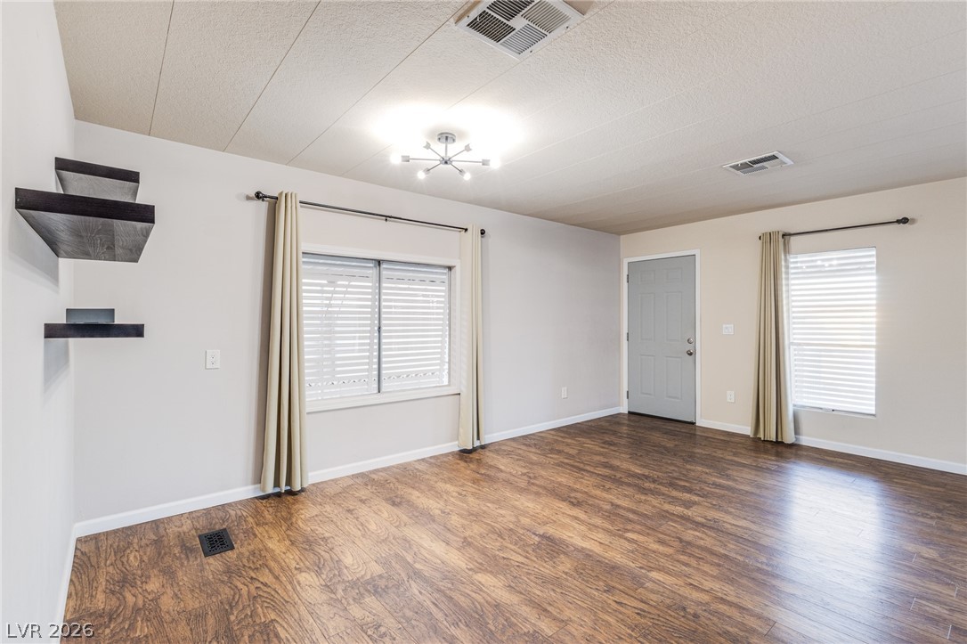 4557 Royal Ridge Boulevard Property Photo 7