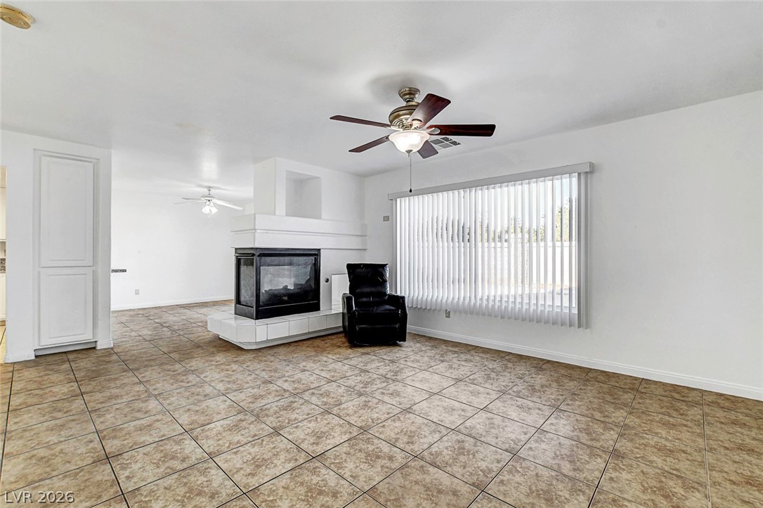 2770912 Property Photo 4
