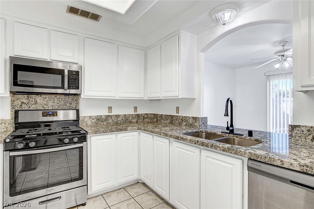 2770912 Property Photo 10