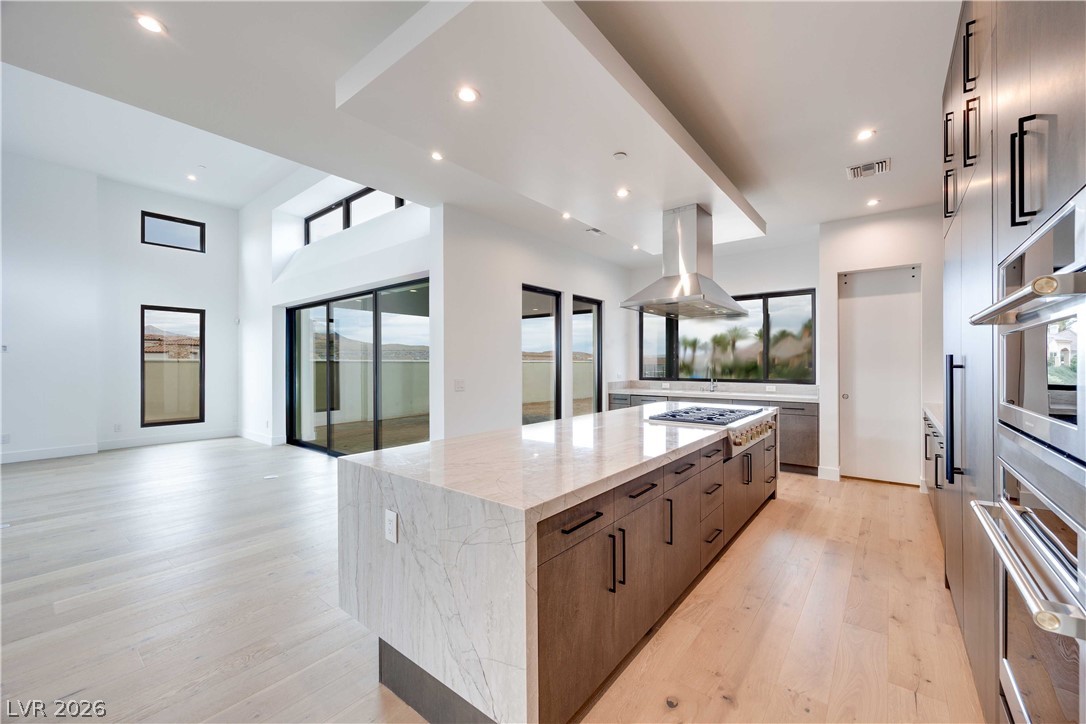 58 Bellissima Lago Court Property Photo 6