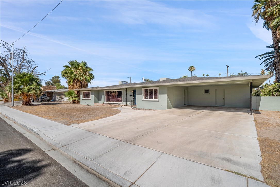1503 5th Place Property Photo 2