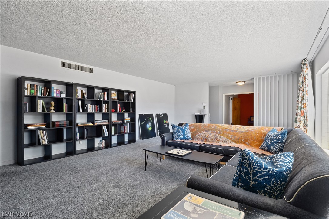 1503 5th Place Property Photo 6