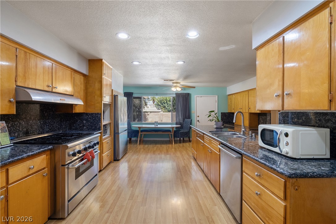 1503 5th Place Property Photo 8