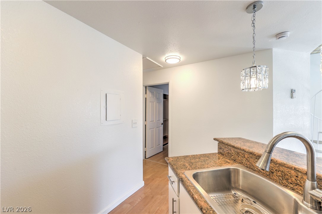 460 Elm Drive 204 Property Photo 11