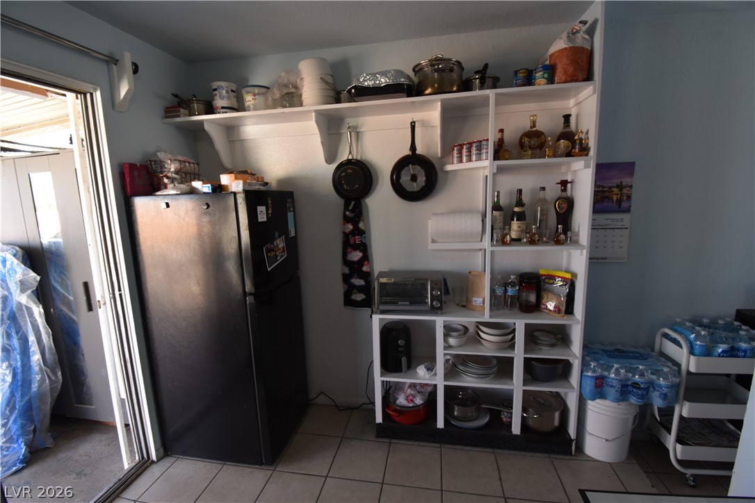 3908 Palos Verdes Street Property Photo 5