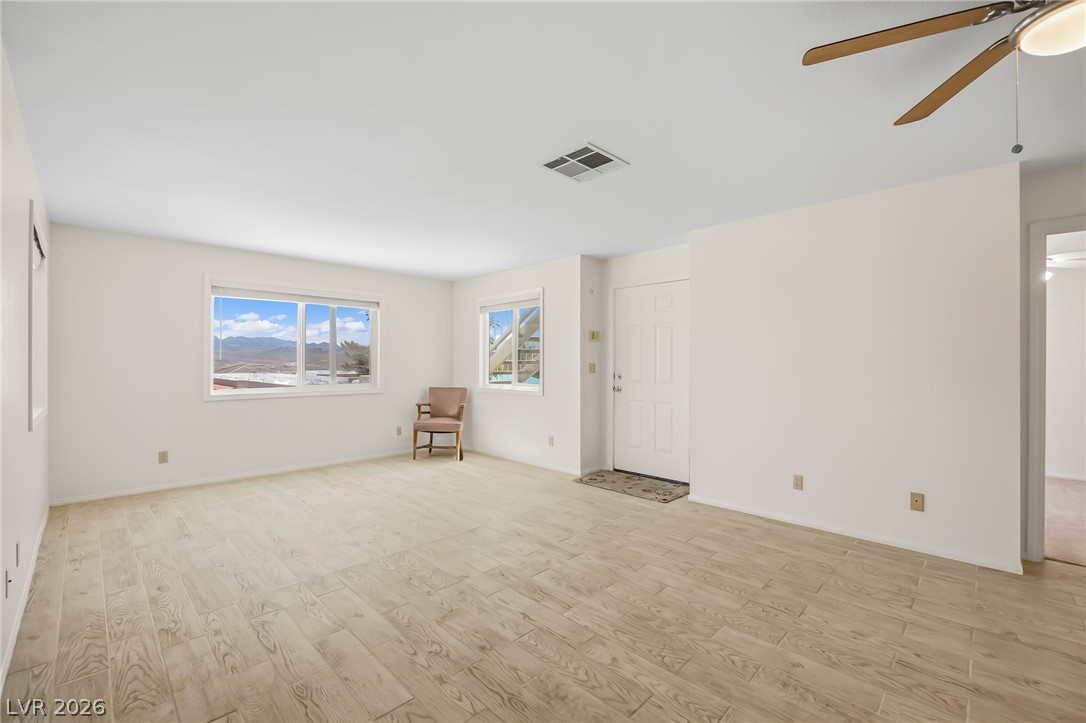 1922 Las Palmas Lane 123 Property Photo 6
