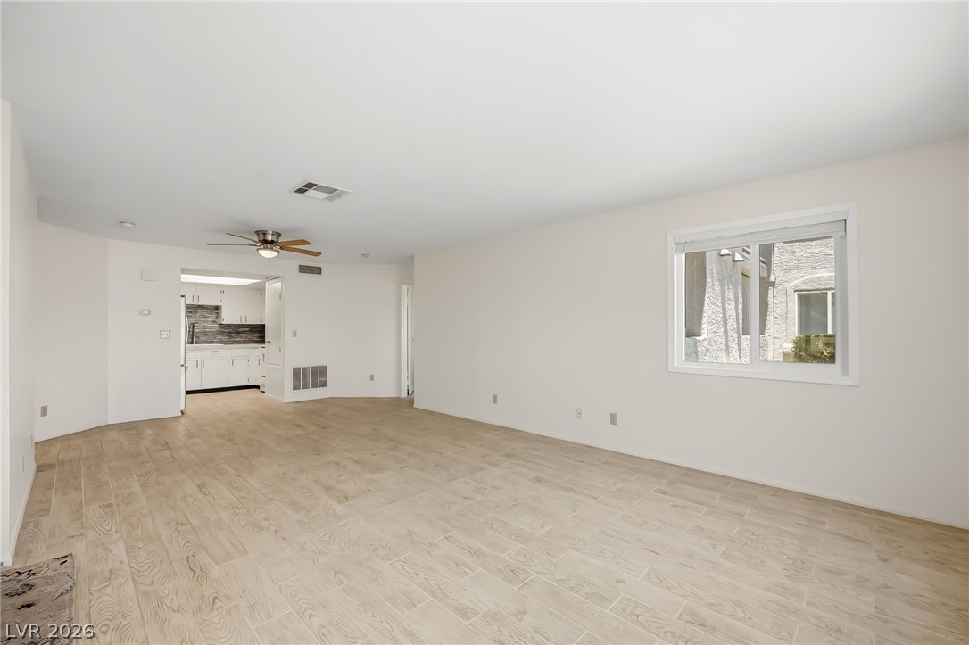 1922 Las Palmas Lane 123 Property Photo 8