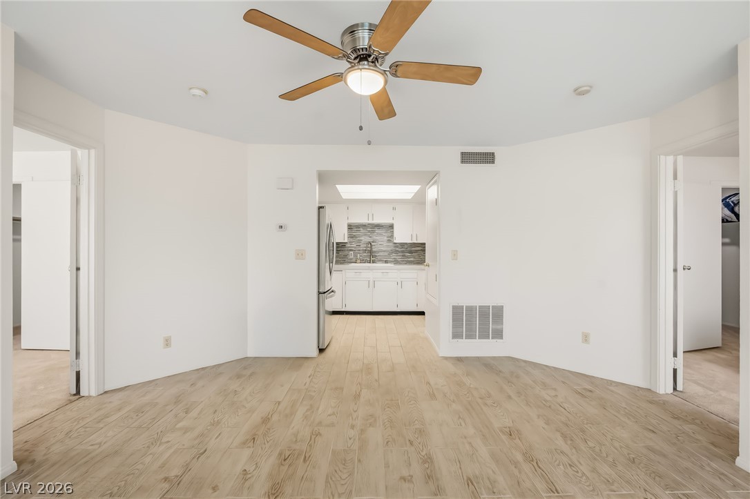 1922 Las Palmas Lane 123 Property Photo 10