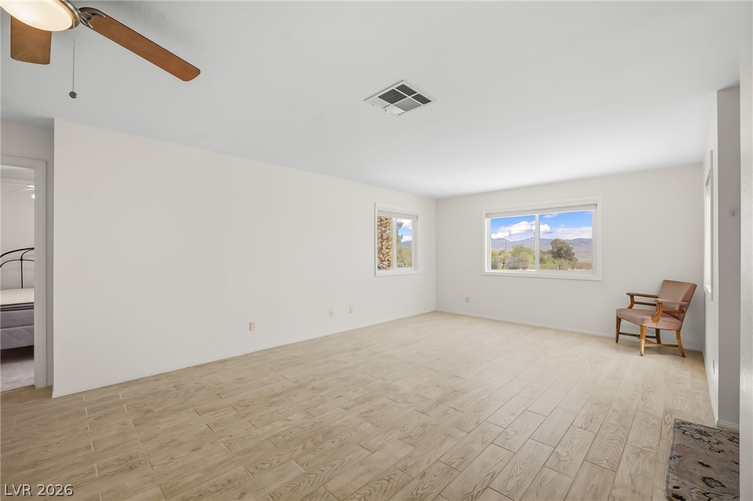 1922 Las Palmas Lane 123 Property Photo 11