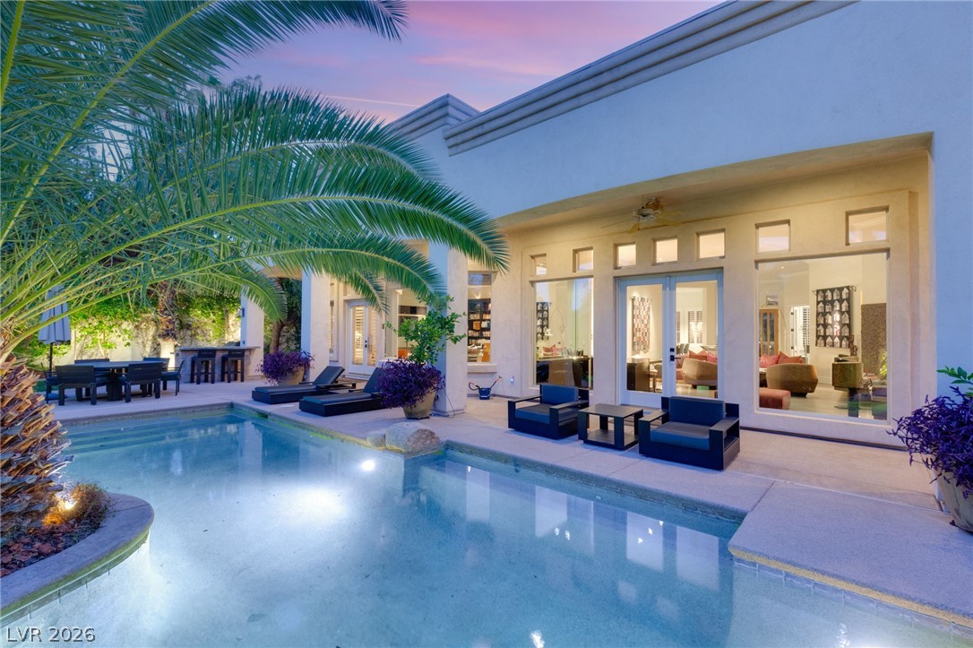 640 Canyon Greens Drive Property Photo 3