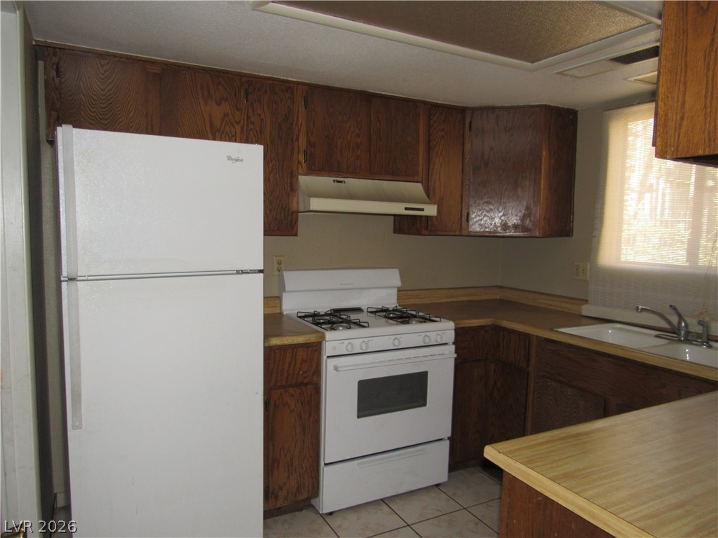 120 Bel Port Drive 121 Property Photo 7
