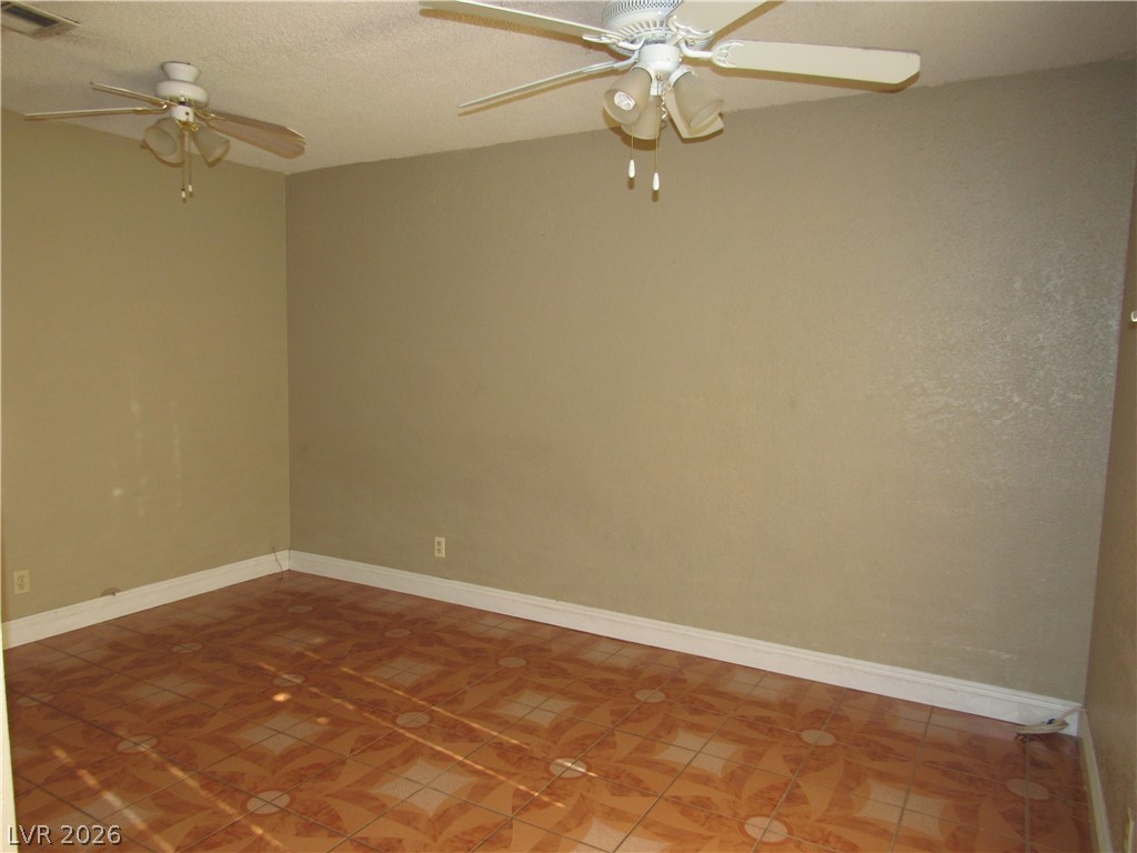 120 Bel Port Drive 121 Property Photo 11
