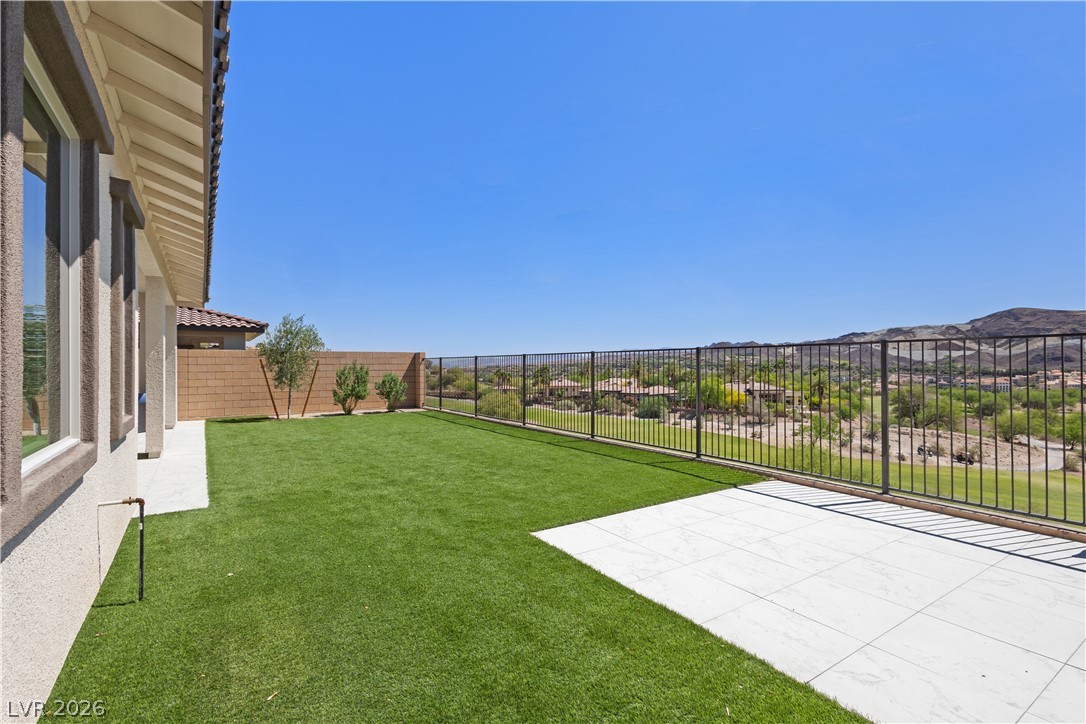 5 Faro De Marbella Court Property Photo 4
