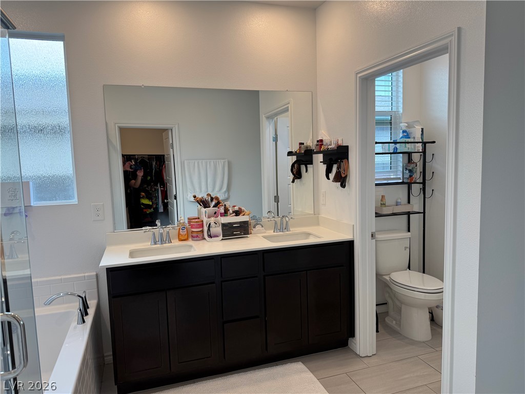 9447 Elmhurst Ridge Avenue Property Photo 25