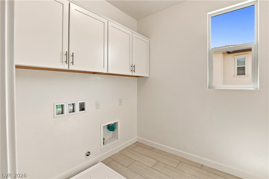12123 Red Iris Ave Property Photo 6
