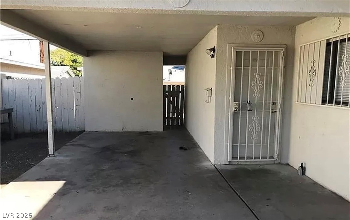 3258 Glenhurst Drive Property Photo 3