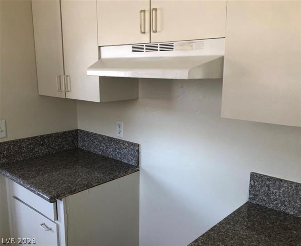 725 Miller Avenue Property Photo 16