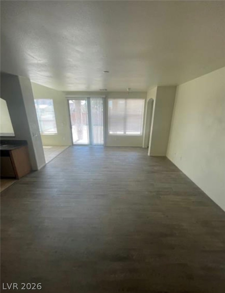 1209 Equator Avenue Property Photo 3
