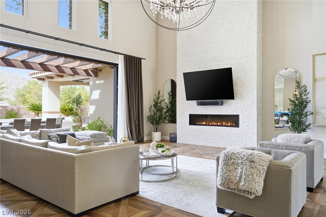 4 Cottonwood Canyon Court Property Photo 4