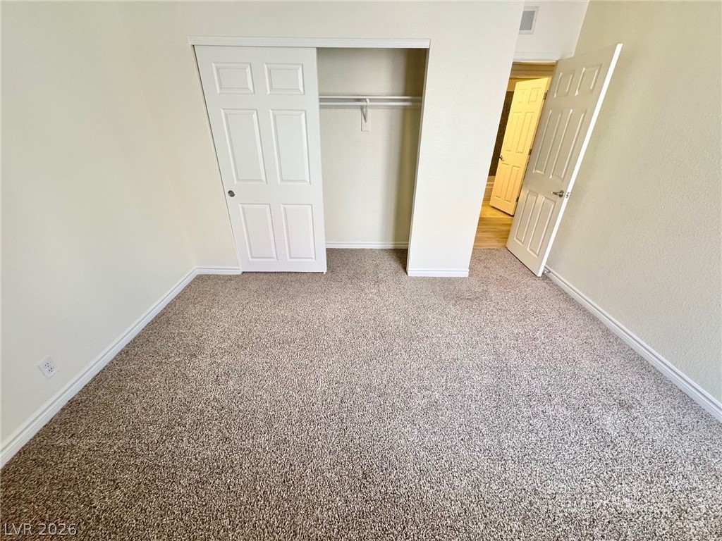 5422 River Glen Drive 377 Property Photo 12