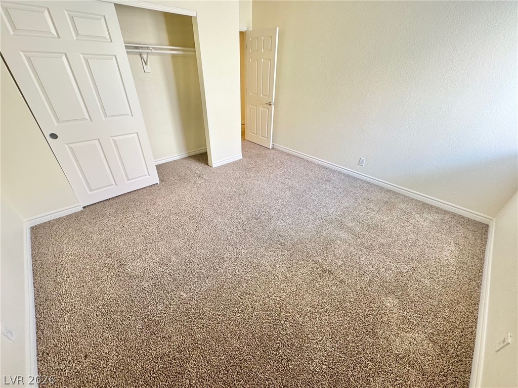 5422 River Glen Drive 377 Property Photo 13