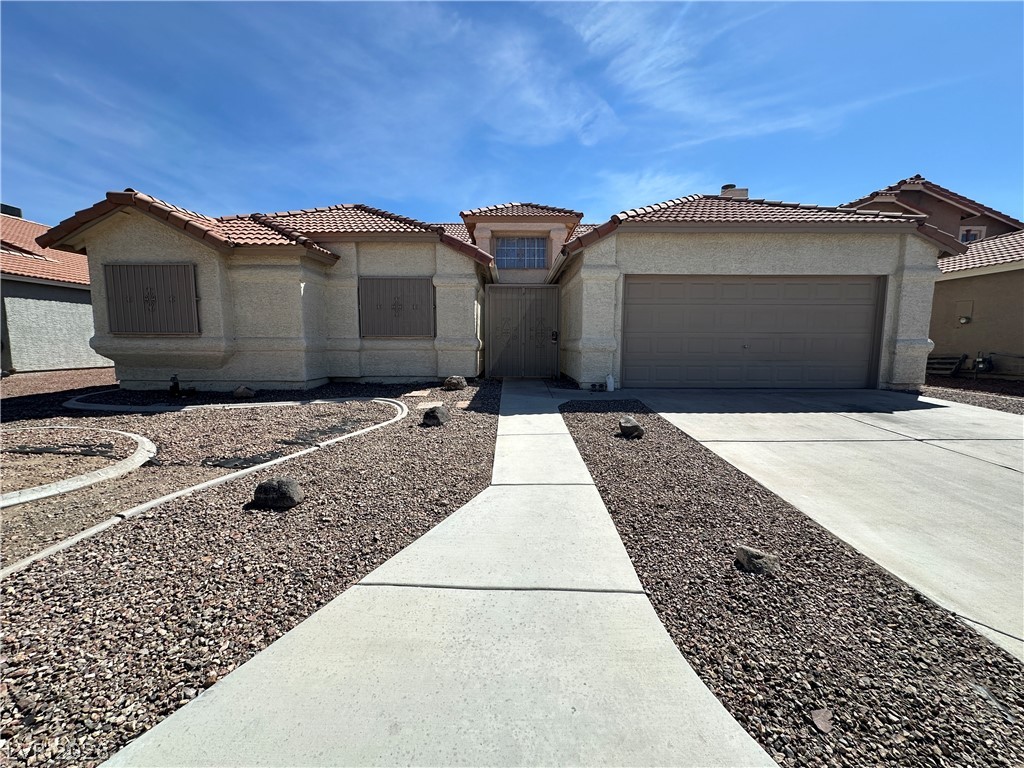 1585 Rowan Tree Drive Property Photo 1