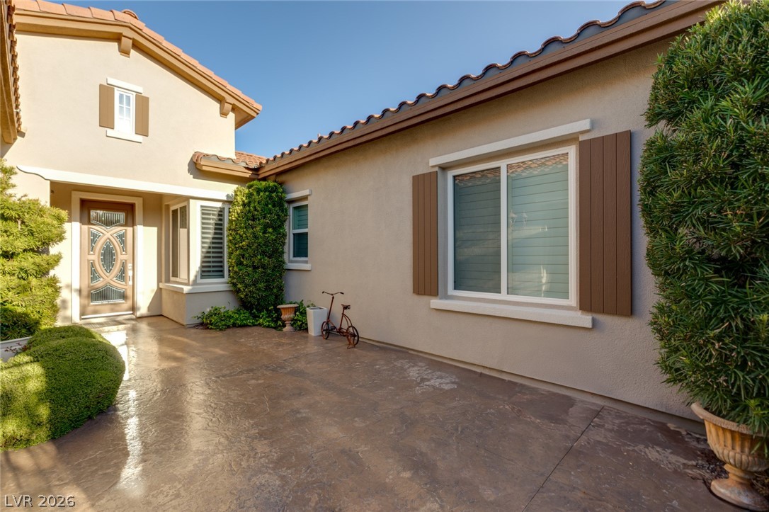 2142 Country Cove Court Property Photo 4