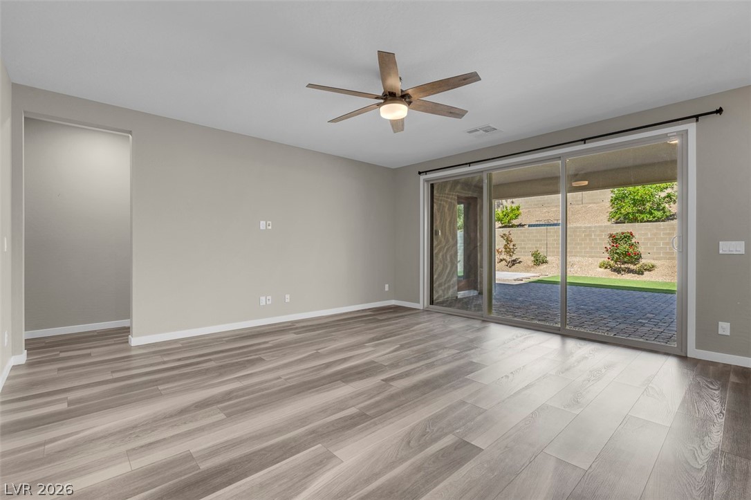 12440 Pine Bend Avenue Property Photo 14