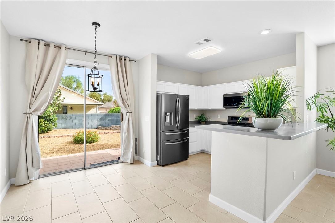 8824 Iron Hitch Avenue Property Photo 7