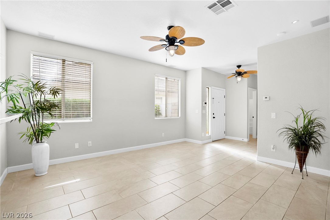 8824 Iron Hitch Avenue Property Photo 11