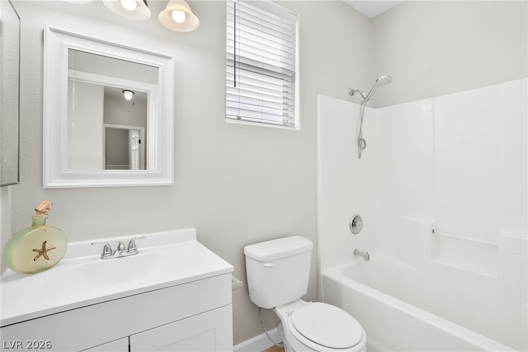 8824 Iron Hitch Avenue Property Photo 14