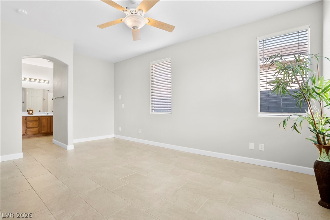 8824 Iron Hitch Avenue Property Photo 15