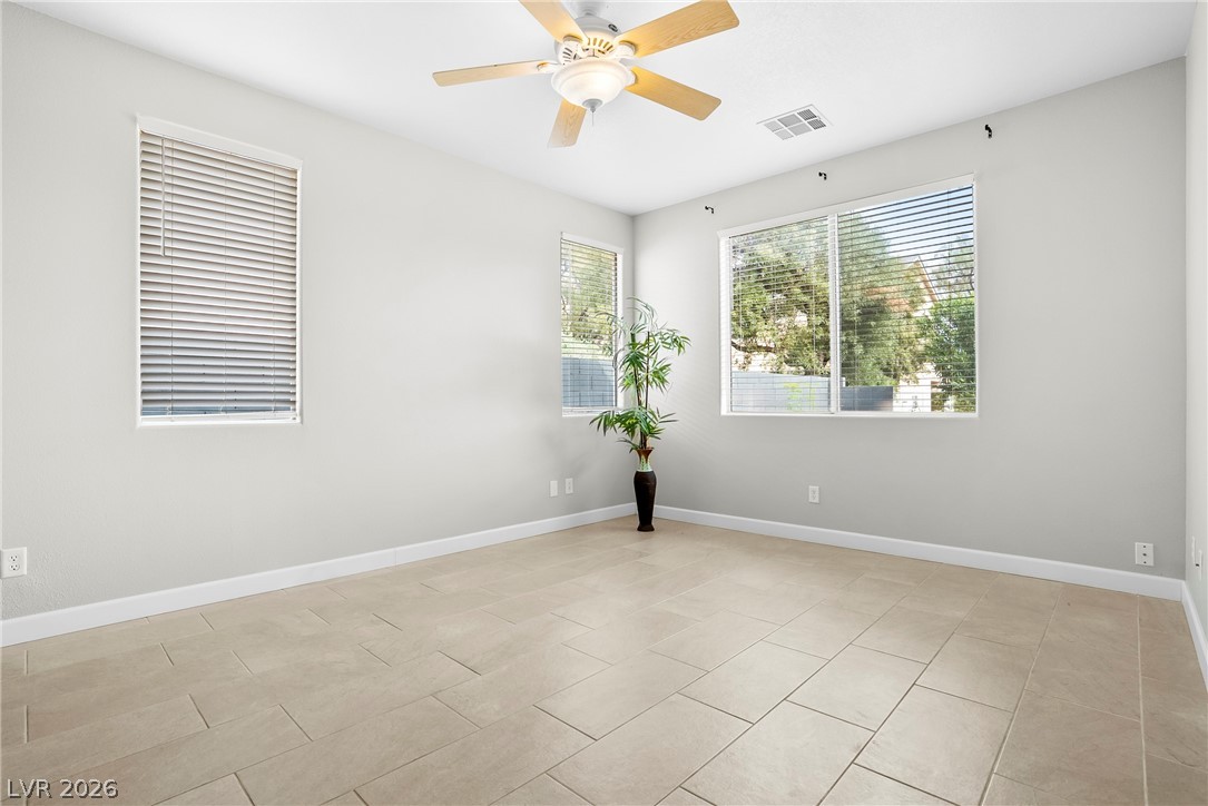 8824 Iron Hitch Avenue Property Photo 16