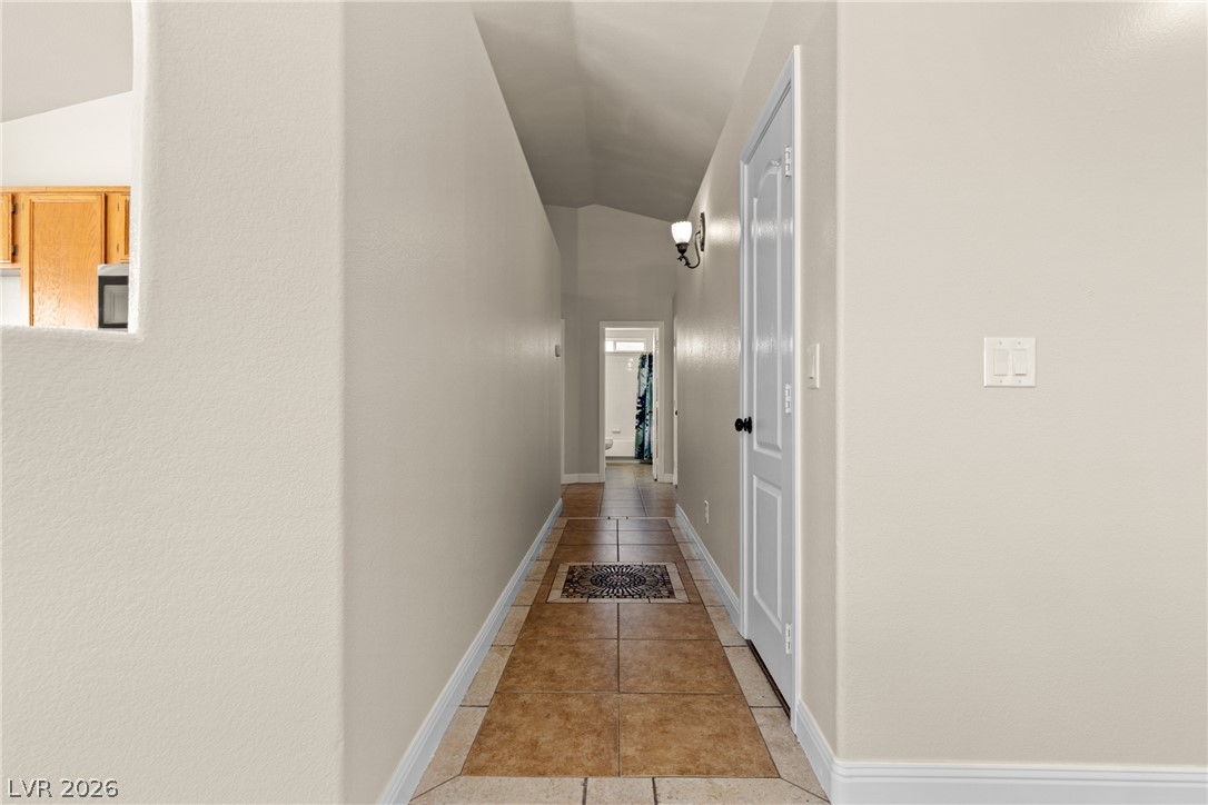 681 West Pacific Avenue Property Photo 18
