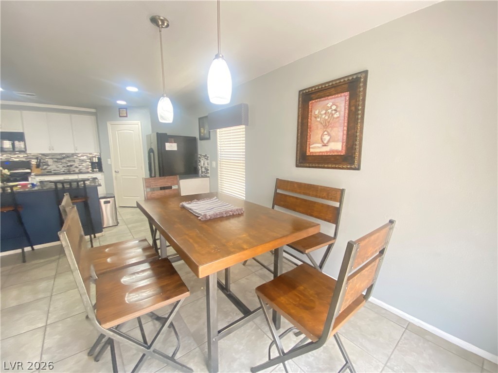 9833 Dryden Court Property Photo 7
