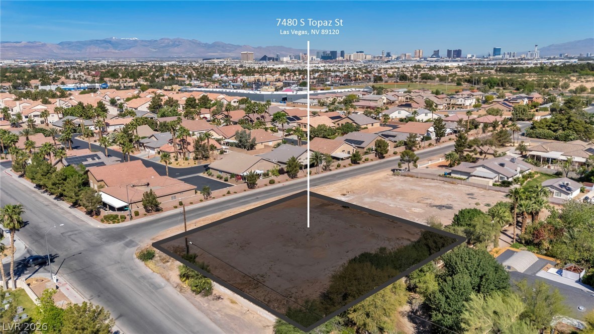 7480 Topaz Street Property Photo 8